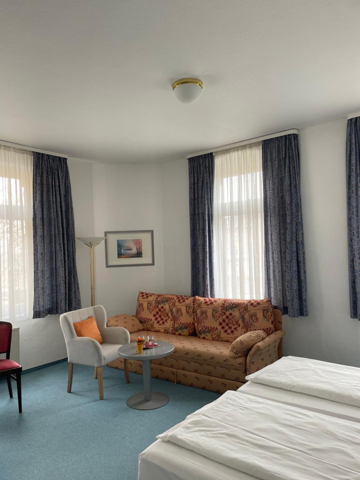 Hotel Krone Arnstadt Bagian luar foto