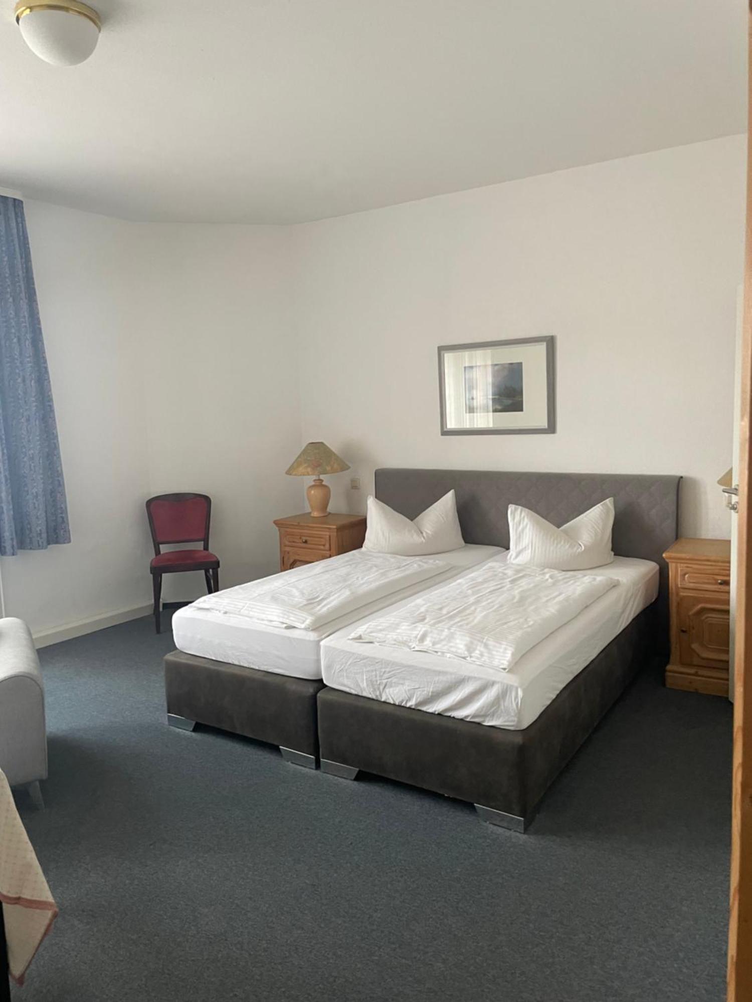 Hotel Krone Arnstadt Bagian luar foto